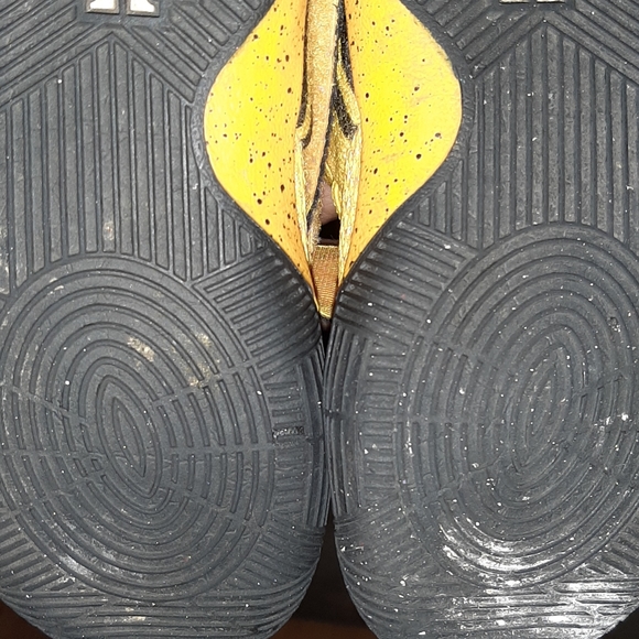 Nike Kyrie 2 toddler 9c - Picture 4 of 4